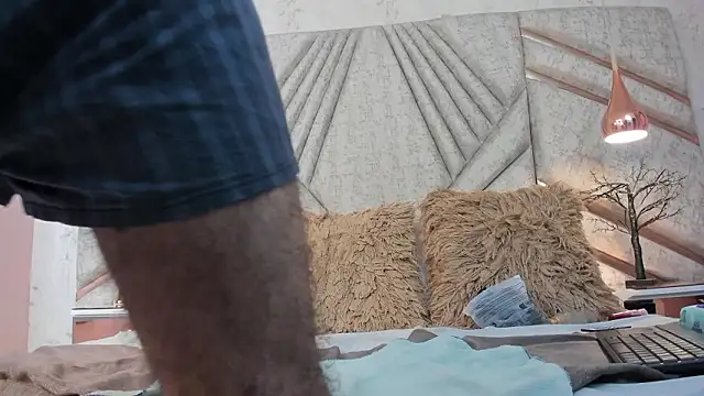 Boss_Domiinator webcam