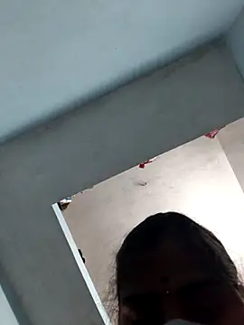 Webcam Model (Tamil_riyalini12)  is live.Free join now!