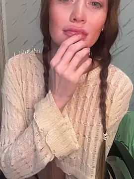 AliceeXHottie webcam