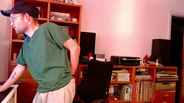 _whoisthatguy_ webcam