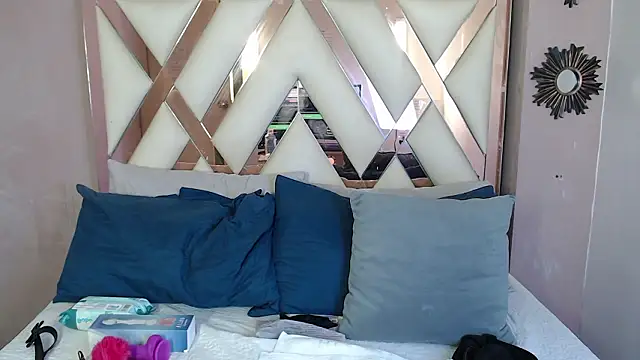 nora_temptress webcam