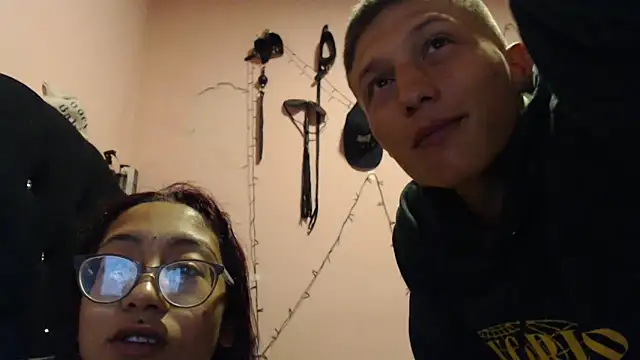 Violet_And_Smith webcam