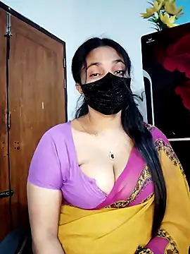 Webcam Model (Tina-Sen)  is live.Free join now!