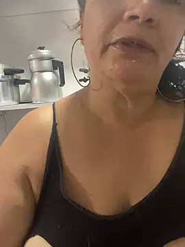 Webcam Model (Sweeetness_Milf)  is live.Free join now!