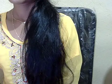 Khushi_v webcam