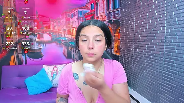 Small_naughty_ webcam