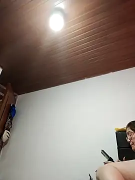 Webcam Model (Vicky_Rosse)  is live.Free join now!