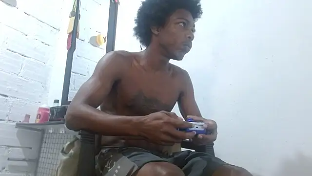 Larry-n-clouds webcam