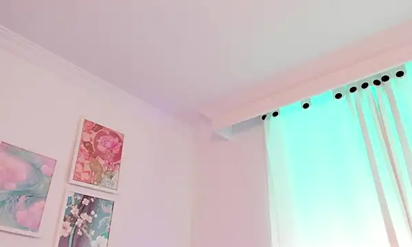 canelleGarces webcam