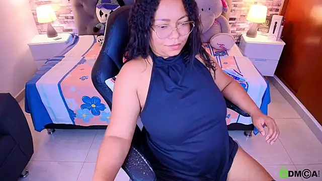 Italyy__boobs webcam