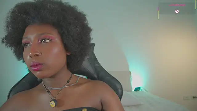 emmasanzz_ (F teen) - OCEAN SQUIRT