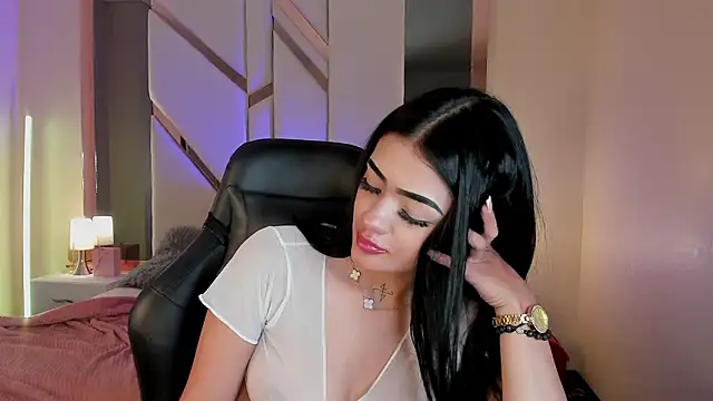 emmastonns - EmmaStonns's free webcam