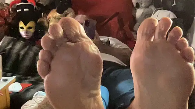 eroticvenetian (Ask my age) - JERKOFF DILDO WITH FEET