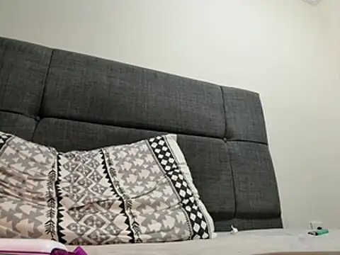 laynufff - Laynufff's free webcam - UK Sex Cams