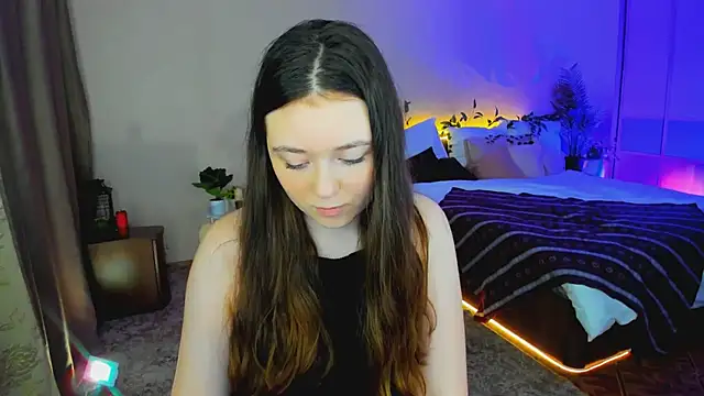 AlluringLookk webcam