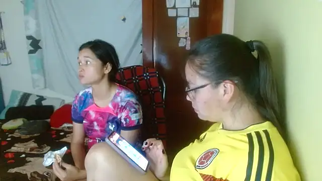 clayre_and_jill webcam