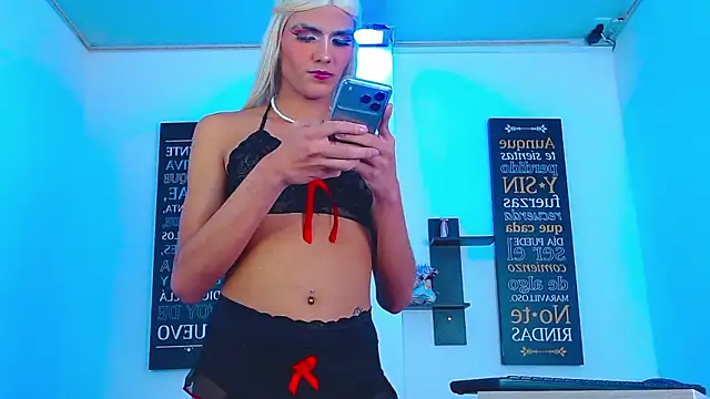 CHLOE_THUNDERS webcam