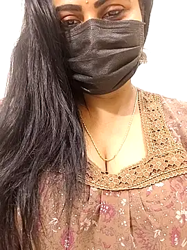 honey-flowerr - Honey-flowerr's free webcam - UK Sex Cams