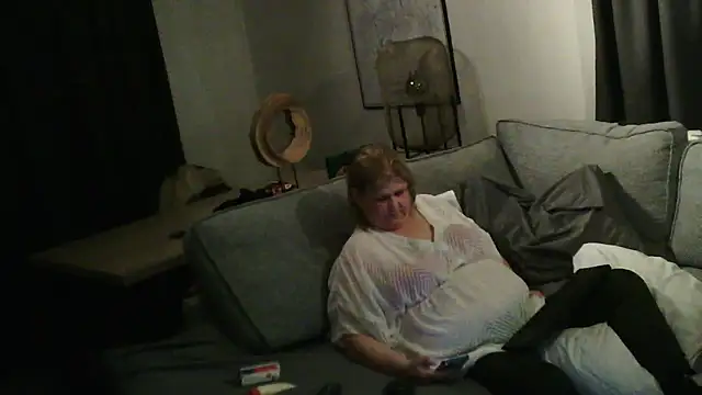 sylviastar46 (Ask my age) - Heerlijke neukbeurt live