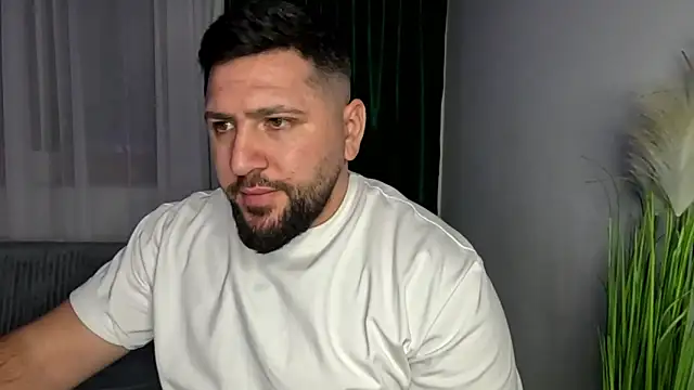 gold_alpha_boy - Gold_Alpha_Boy's free webcam - UK Sex Cams