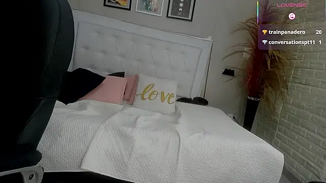 karol__miller webcam