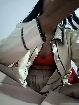 Webcam Model (Nandundi)  is live.Free join now!