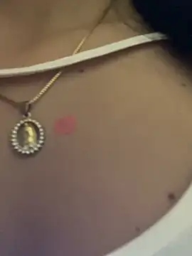 MiaScott_Pink webcam