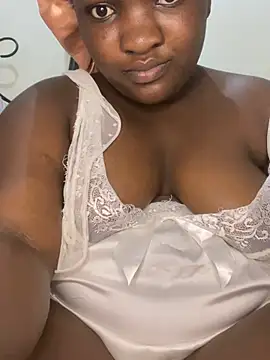 sweet18creamybigpussy webcam