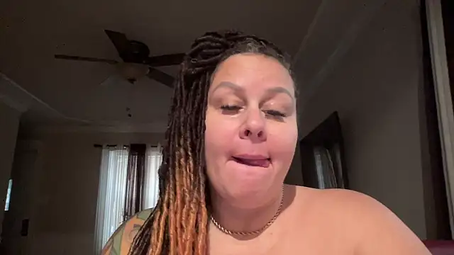 WorldsGreatestCockRater webcam