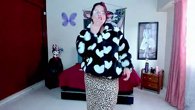 Marilynselxoveanalhard webcam