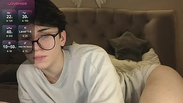 Oliver_star_boy_ webcam