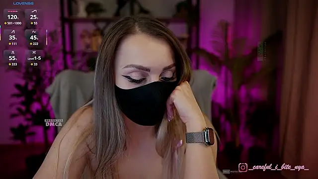 careful_i_bite_nya webcam