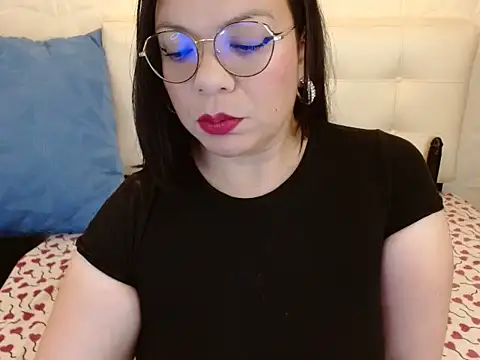 Angiee_BBW webcam