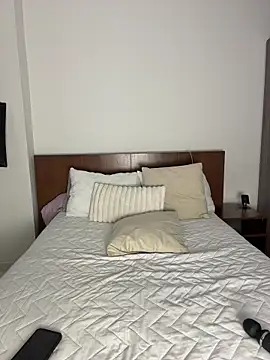 Webcam Model (Capricho_01)  is live.Free join now!