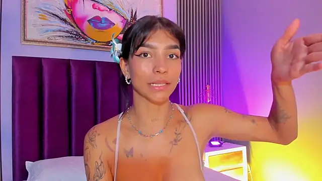 LauraAristizabal webcam