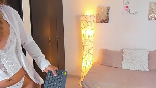 SarahCinnamon- webcam