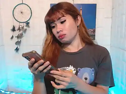 urasian_shirley21 - Urasian_shirley21's free webcam