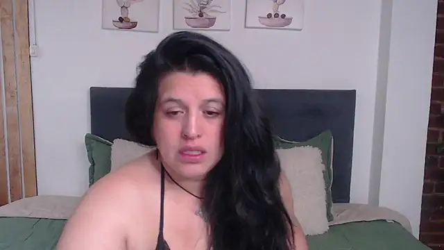 Andrea_secret_ webcam