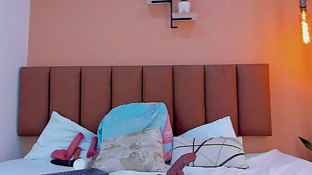 sophieturner_mg webcam