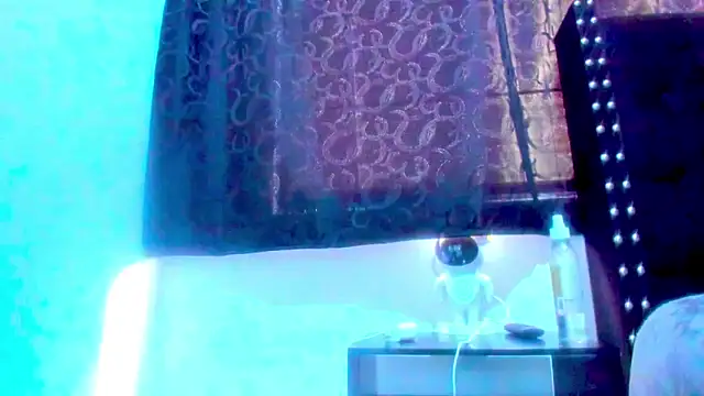 amareto_queen - Amareto_queen's free webcam - UK Sex Cams