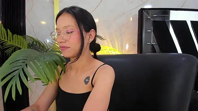 Sophie_Calloway webcam