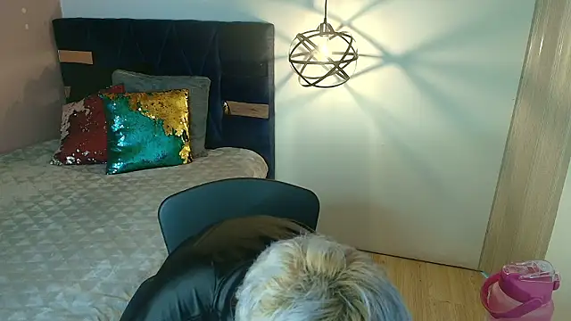 Charlotte__Gray webcam