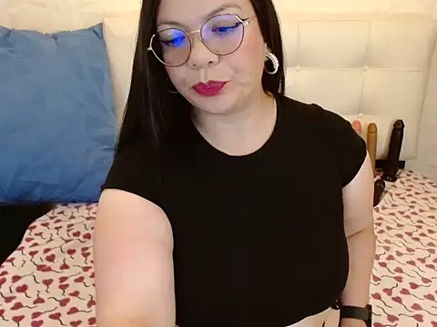 Angiee_BBW webcam