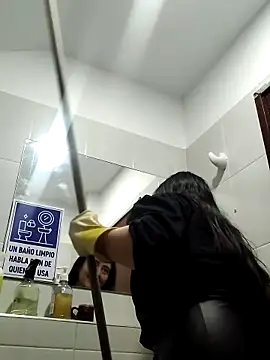 _sarah-office1 - _Sarah-Office1's free webcam - UK Sex Cams