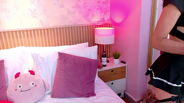 AdelineJhones webcam