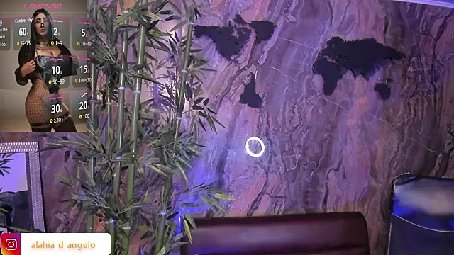 Alahia_Dangelo webcam