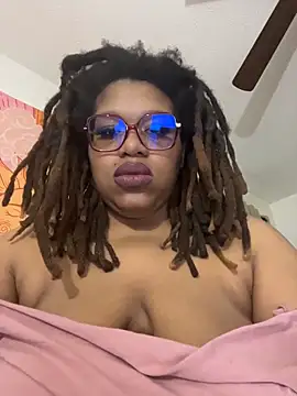 GoddessHoney55 webcam