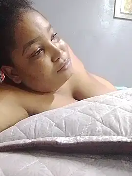 MassiveBoobsxxxx webcam