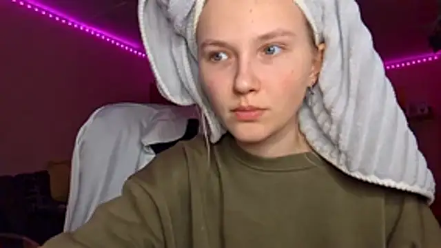 KarinRobertson webcam