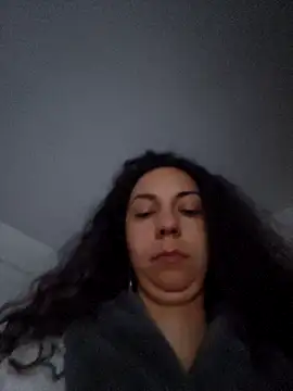 naughty69curls webcam